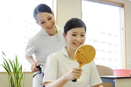 国際エステティック専門学校